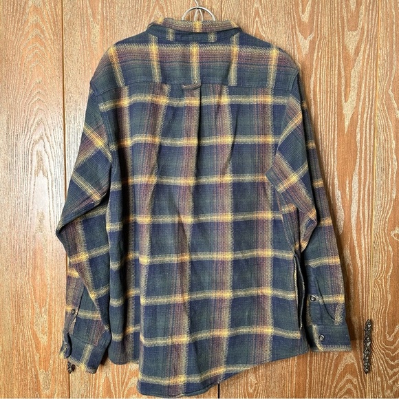 Orvis Men's Big Bear Heavyweight Double Brushed Plaid Flannel Button Down Shirt - Picture 12 of 12